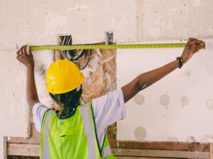 ¿Cómo responde presupuestos al instante una empresa de reformas con IA?
